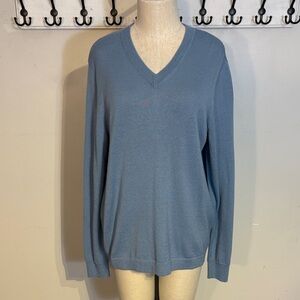 Elegant V-Neck Sweater in Soft Blue Merino Wool Size Medium